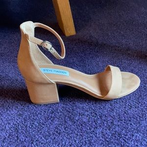 Steve Madden Irene tan / nude block heels with strap